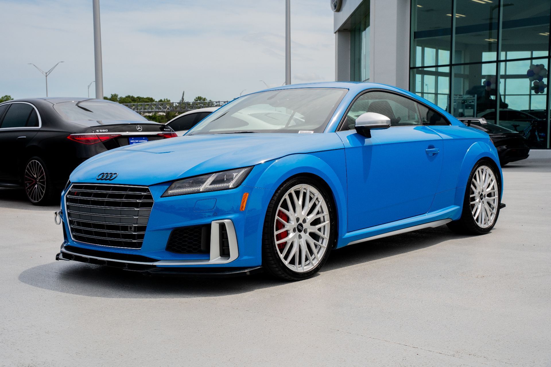 Boost360 dealership vehicle merchandising 6