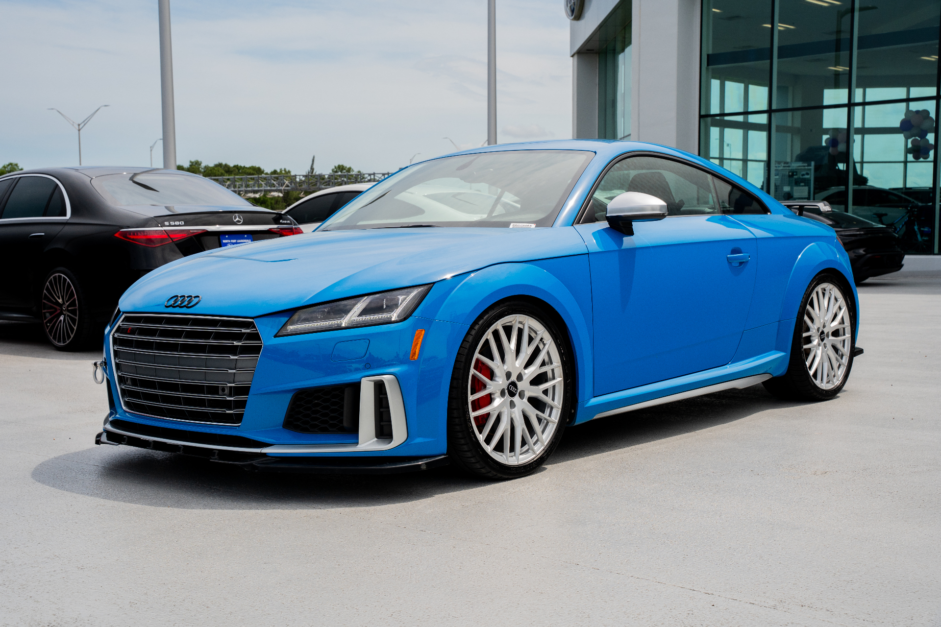 Boost360 dealership vehicle merchandising 6