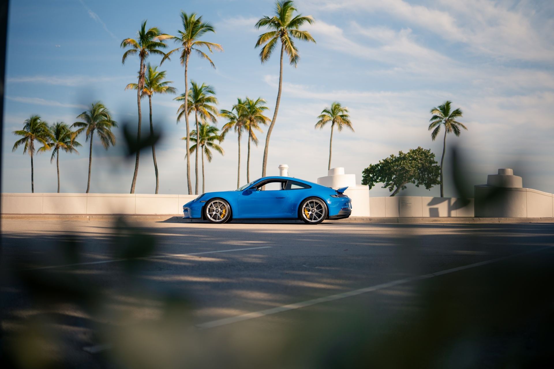 Porsche 911 GT3 Touring — oceanfront