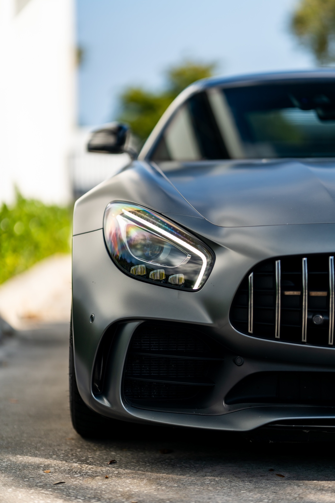 Mercedes-AMG GT R headlight detail